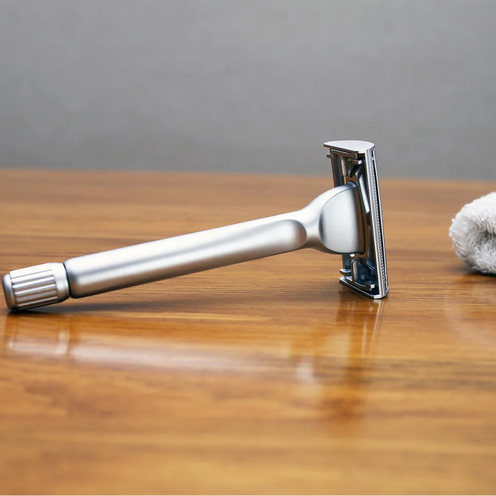 iRAZOR New Heavy Butterfly Design Double Edge Safety Razor with 10pcs Original Blade Refills for Men Reusable Grooming Gift Set